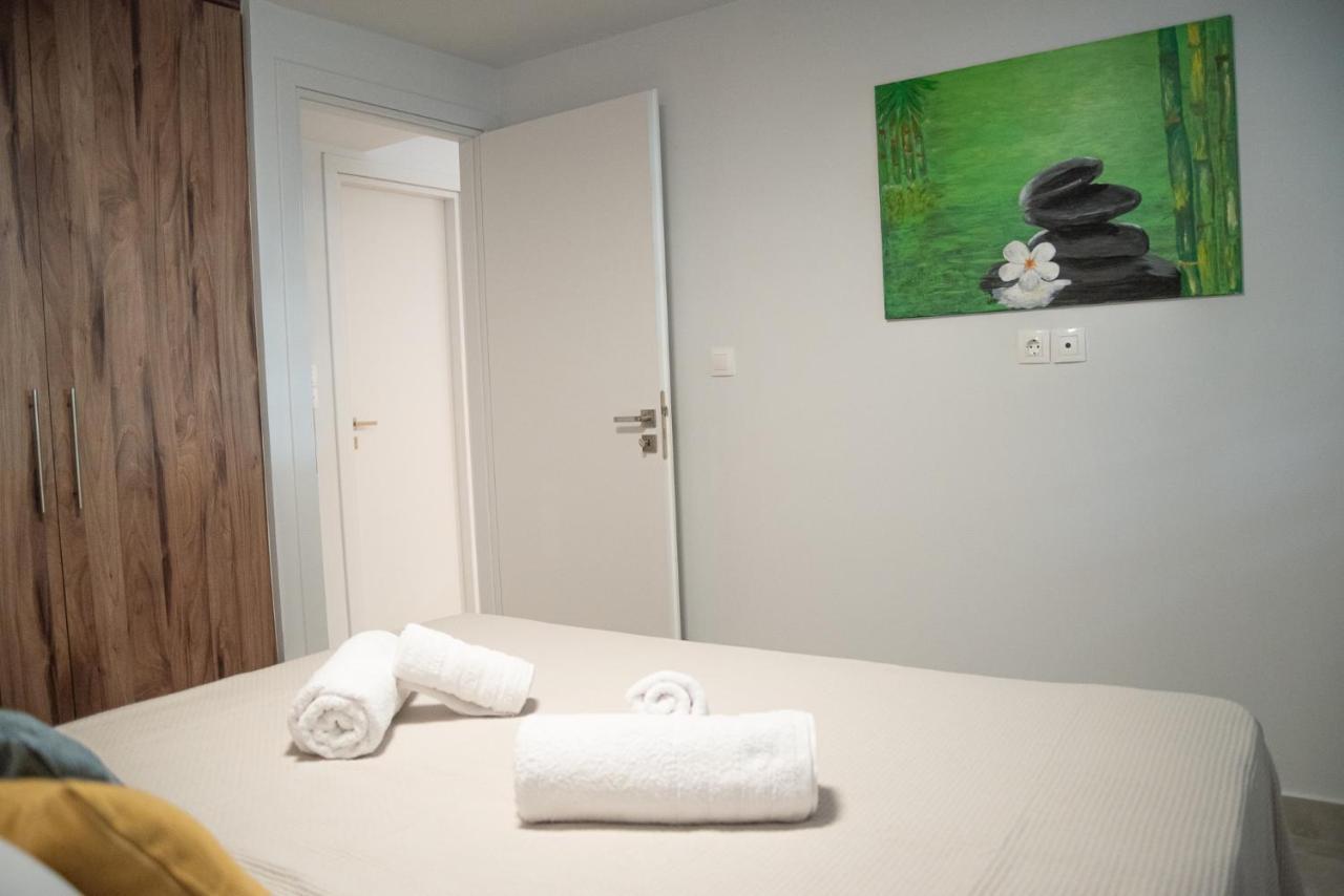Appartement Naiads Nest - The Garden Gem à Varkiza Extérieur photo