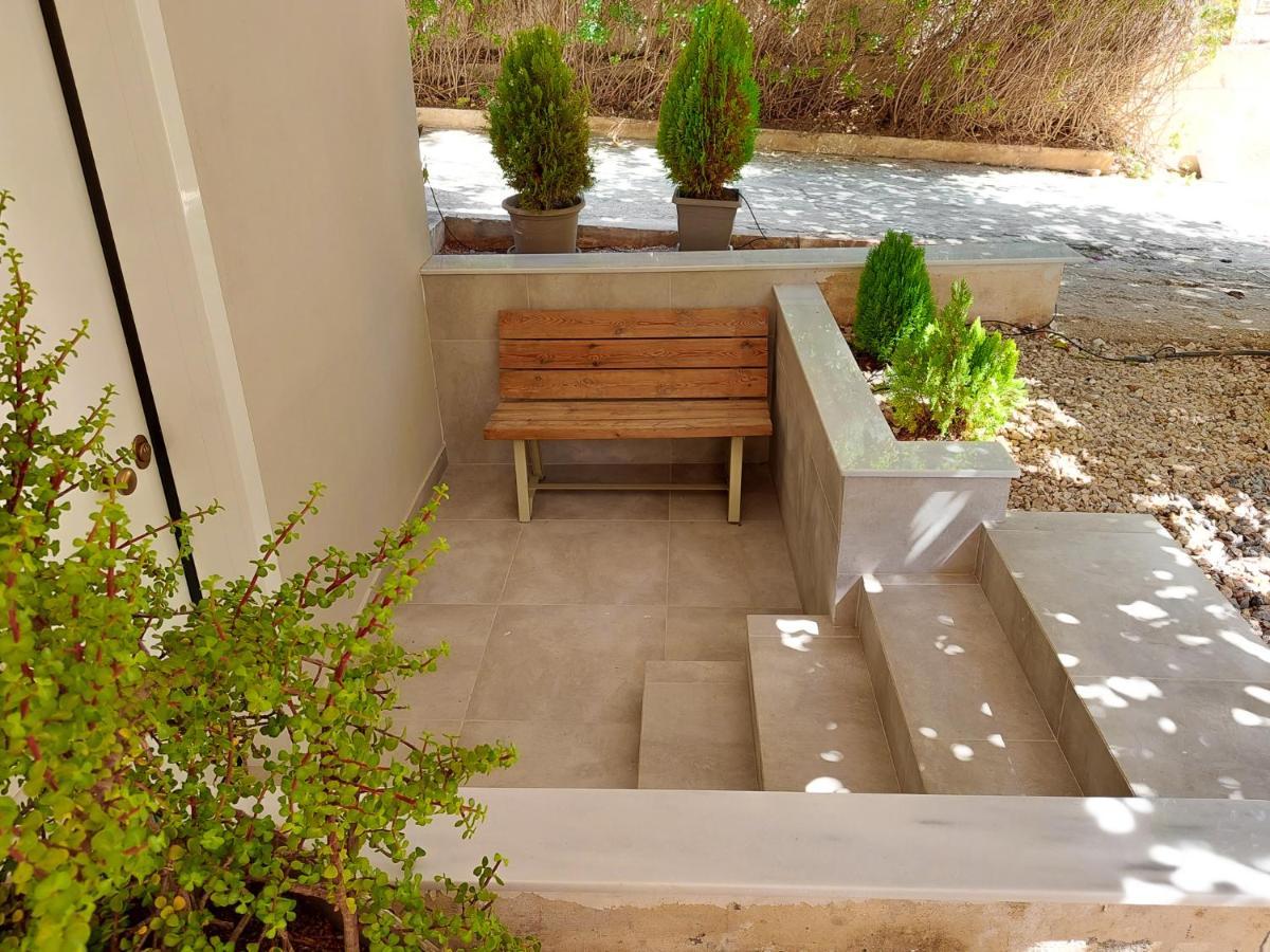 Appartement Naiads Nest - The Garden Gem à Varkiza Extérieur photo
